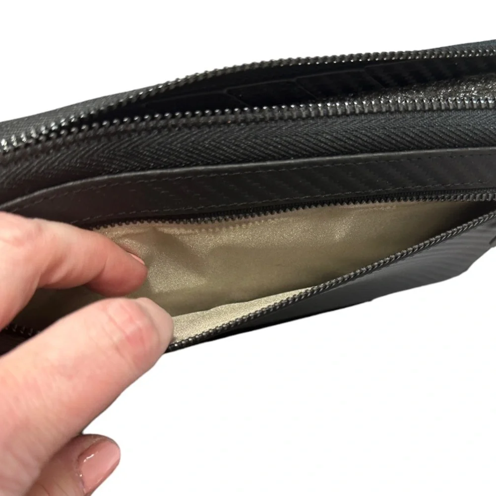 Rival Zero zip wallet organizer‎ black and red EUC 137